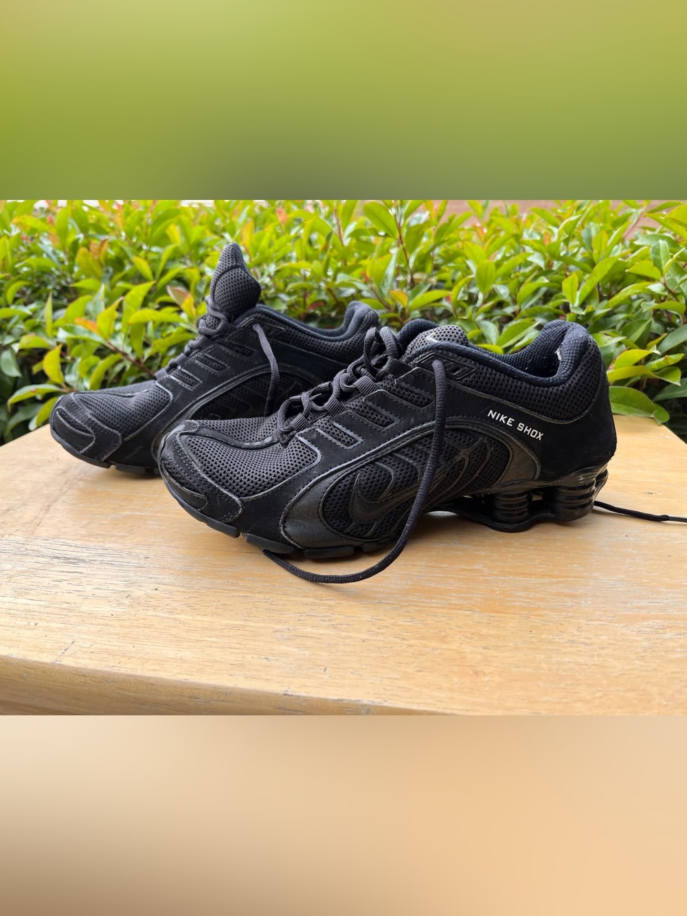 Nike Women/Men Black Mesh Athletic Sneakers